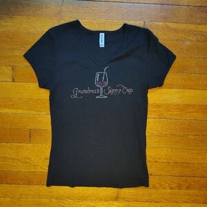 Grandma's Sippy Cup Black Rhinestone  T-Shirt w/ Wine Glass Cotton Medium Tee